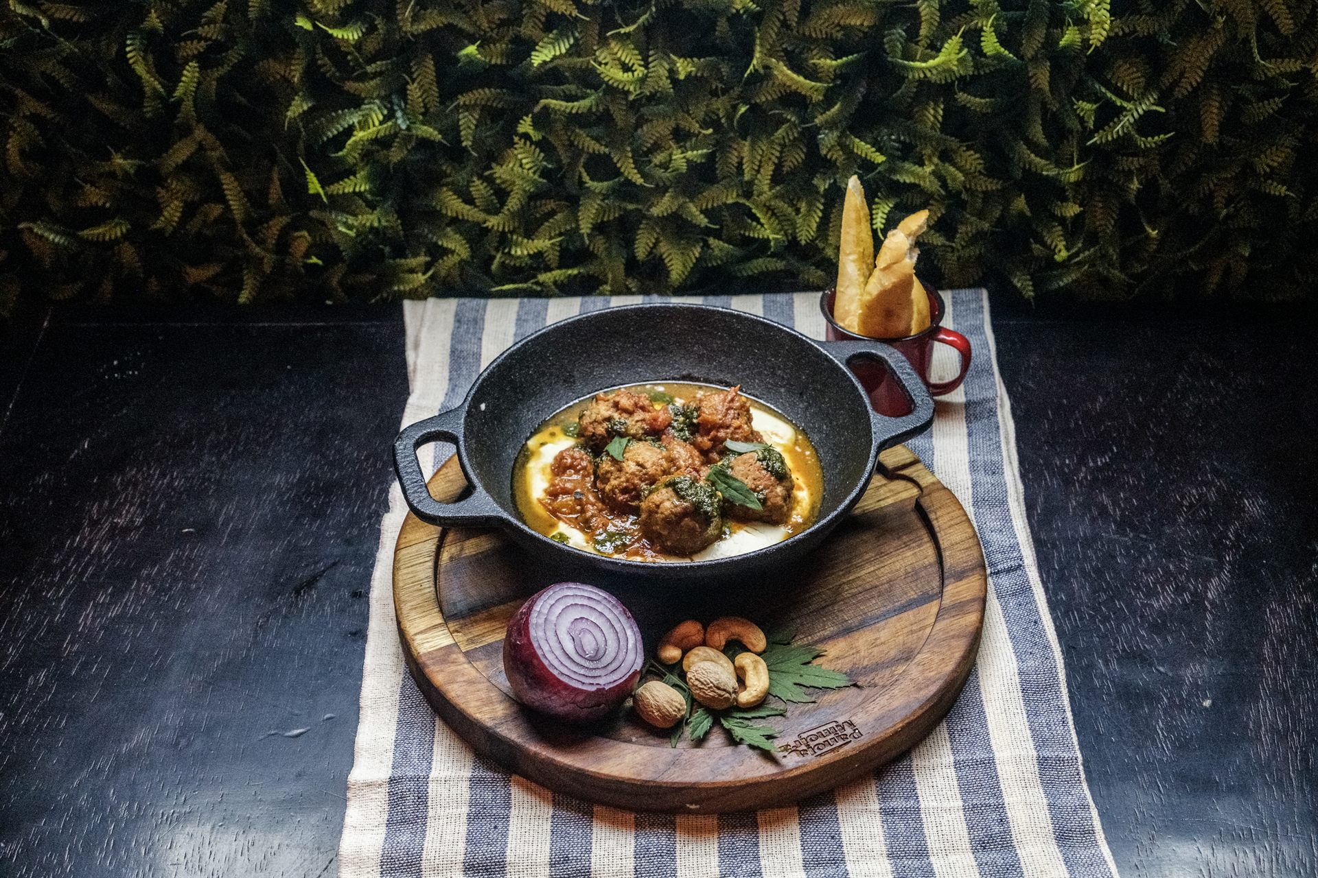 Almôndegas ao Molho Pesto